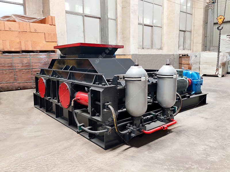 全自動液壓對輥破碎機發(fā)貨圖片